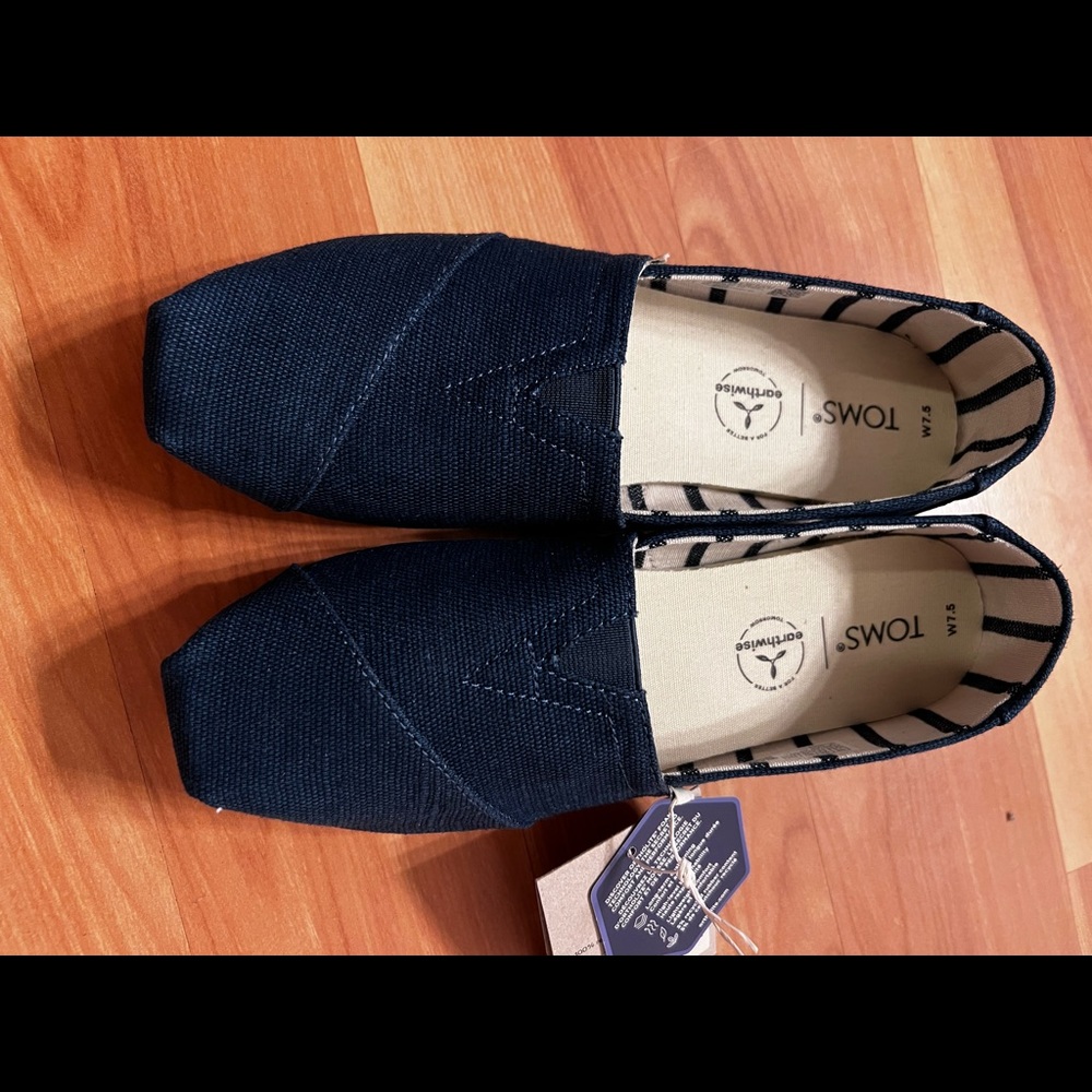 Toms